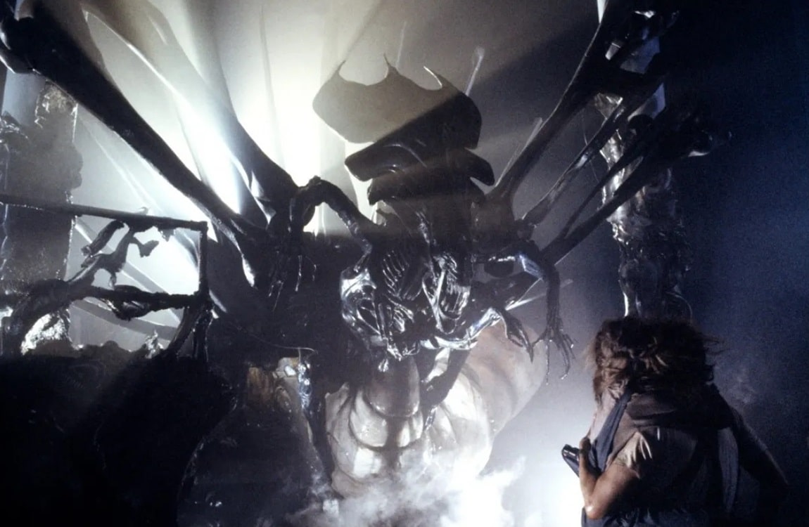 Ripley reasons with the Alien Queen in Aliens