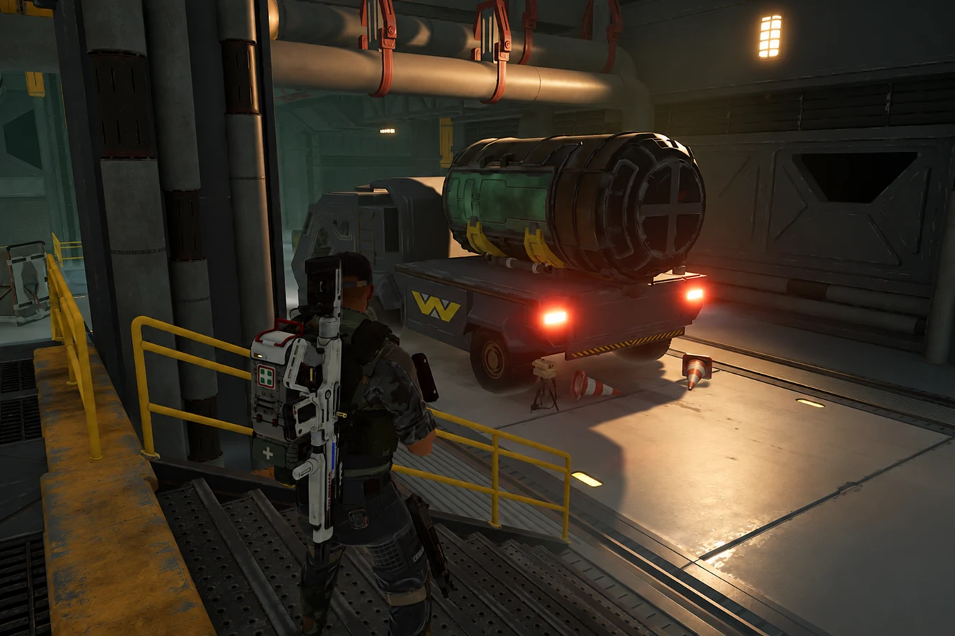 A cylindrical Acidium tank on a Weyland-Yutani truck at Storr's Boon in Aliens Fireteam Elite 2