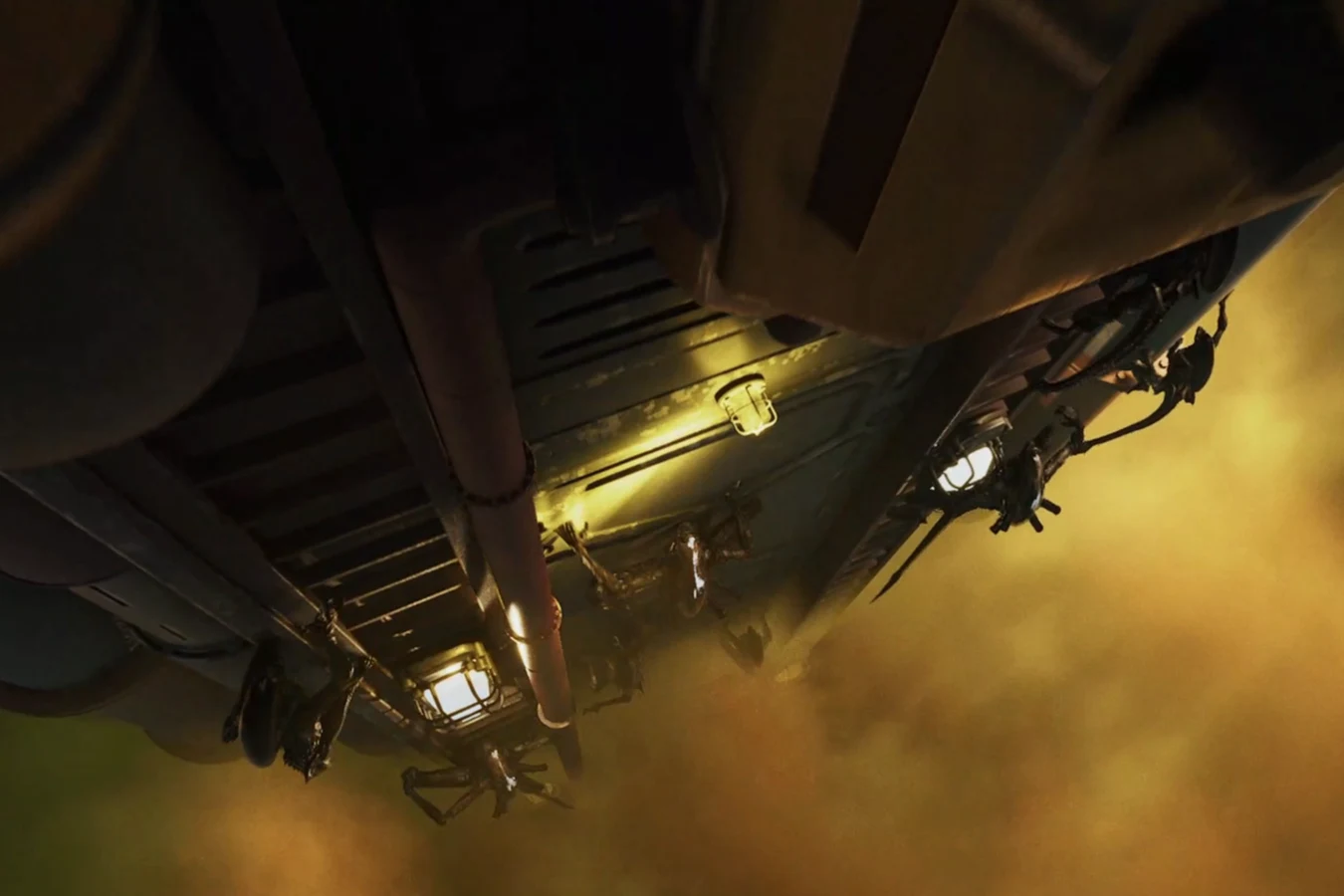 Adult Xenomorphs crawling through Acidium vapor under industrial decks in Aliens Fireteam Elite 2