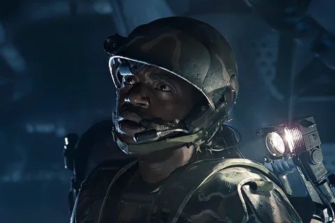 Sergeant Al Apone in M10 helmet and M3 armor with a lit TNR lamp during the Hadley's Hope sweep in Aliens