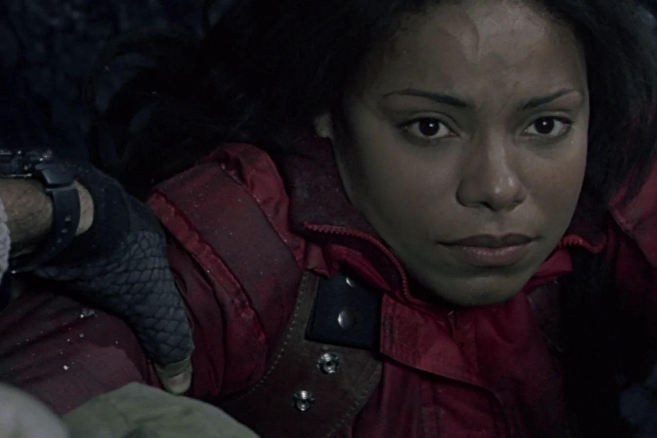 Sebastian De Rosa holds Alexa Woods on a pyramid walkway in Alien vs. Predator