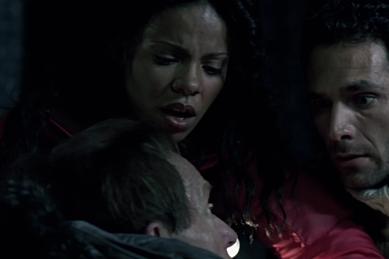 Alexa Woods watches Charles Bishop Weyland after Scar stabs him on the pyramid stairs