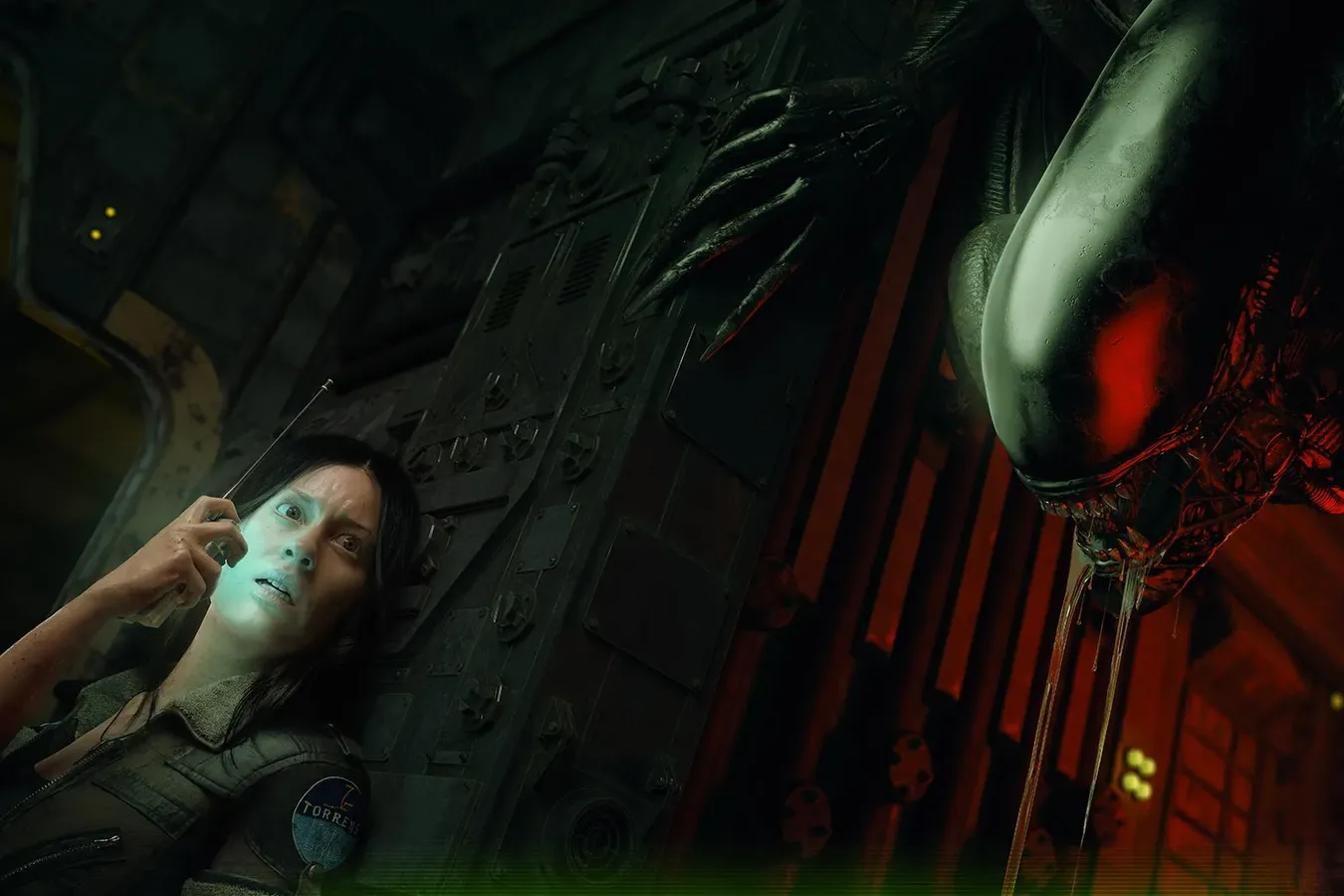 Amanda Ripley hiding from a Xenomorph in Alien: Blackout