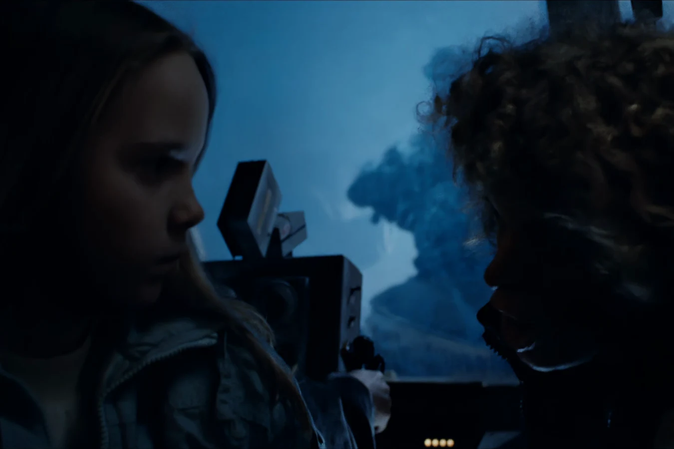 Newt and her mother Anne Jorden staring through the tractor windshield at the derelict ship in the Aliens Special Edition