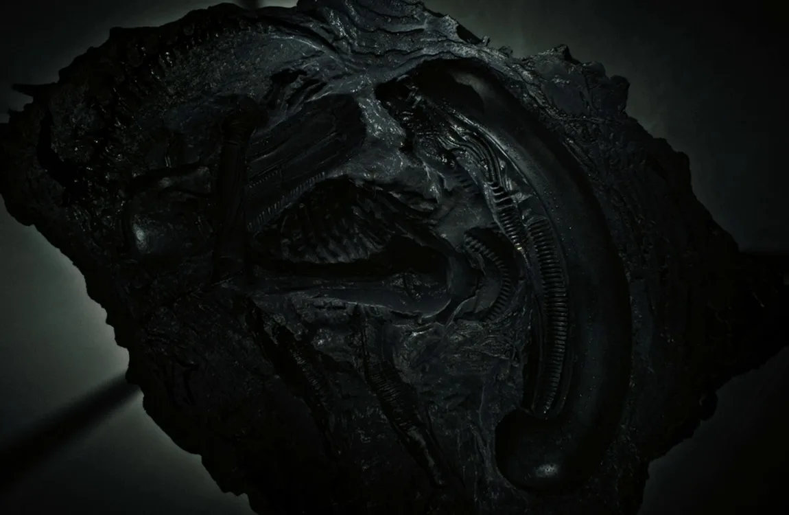 The Big Chap Xenomorph brought to Renaissance Station