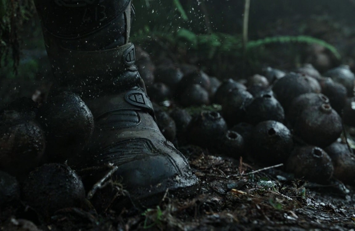 The Black Goo mutated fungus emitting motes from Alien: Covenant