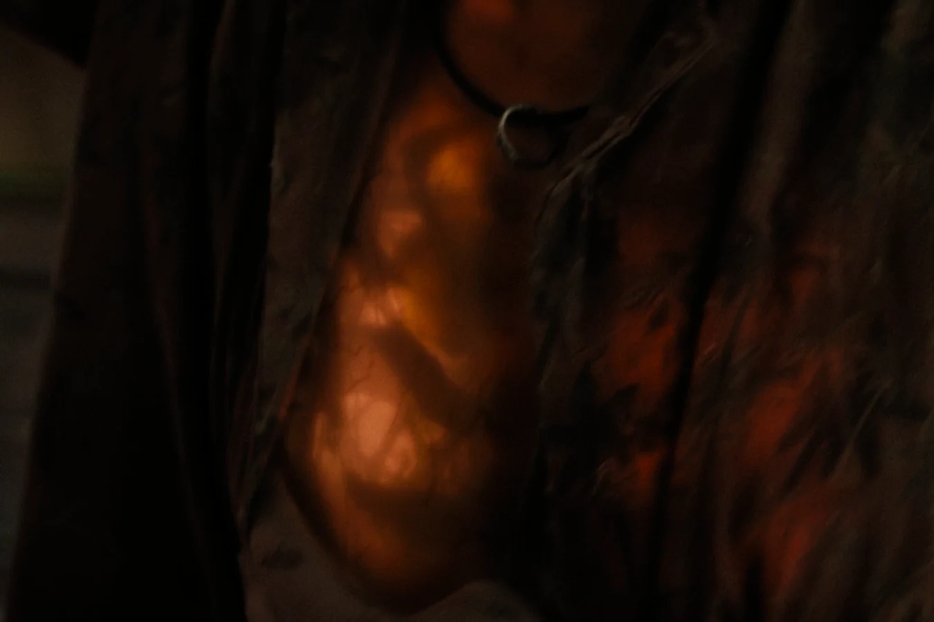 Navarro scans her own chest and sees the Chestburster in Alien: Romulus