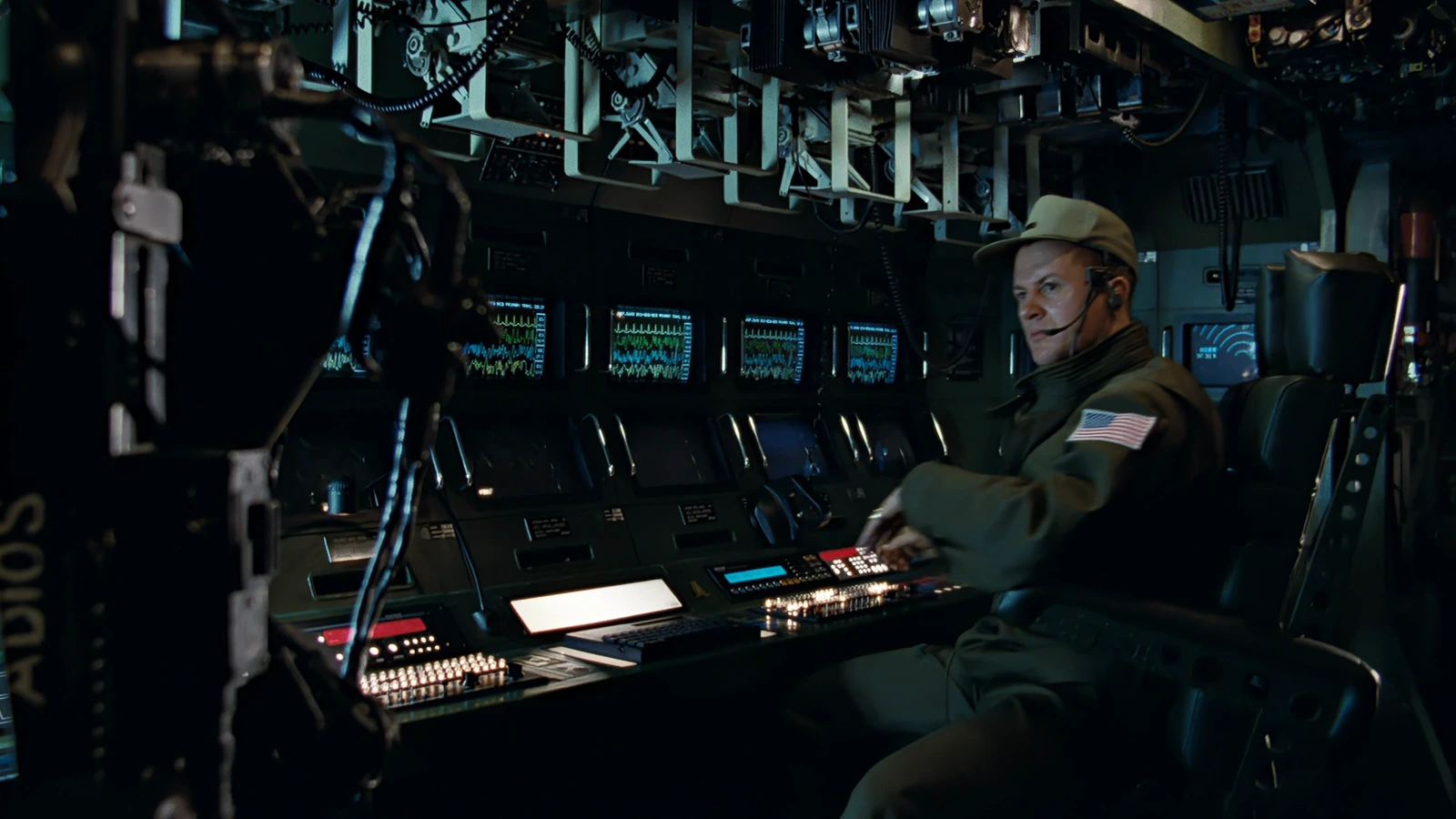 Lieutenant Gorman in the APC watching individual marine monitors in Aliens