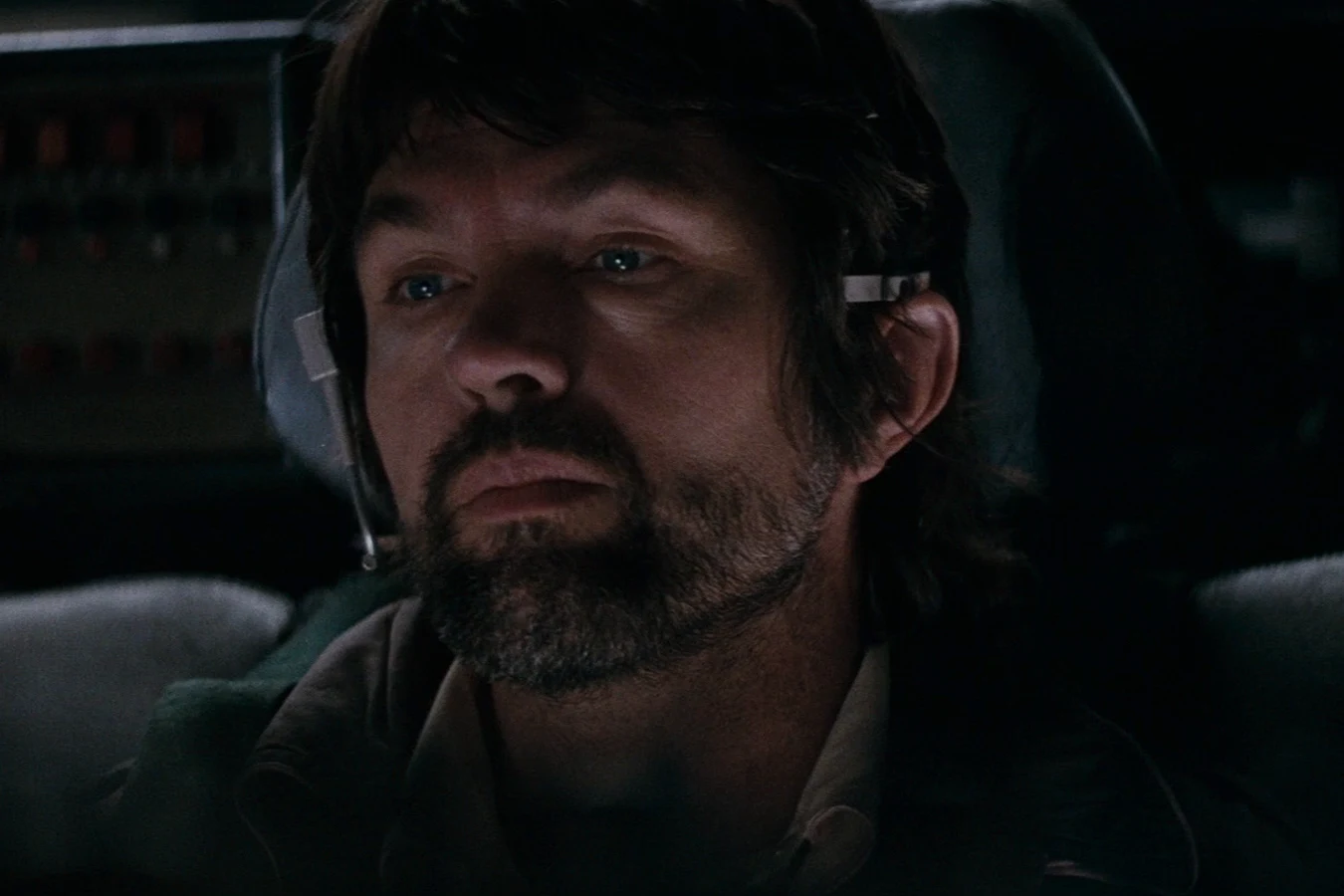 Dallas in the Nostromo command chair during the landing in Alien