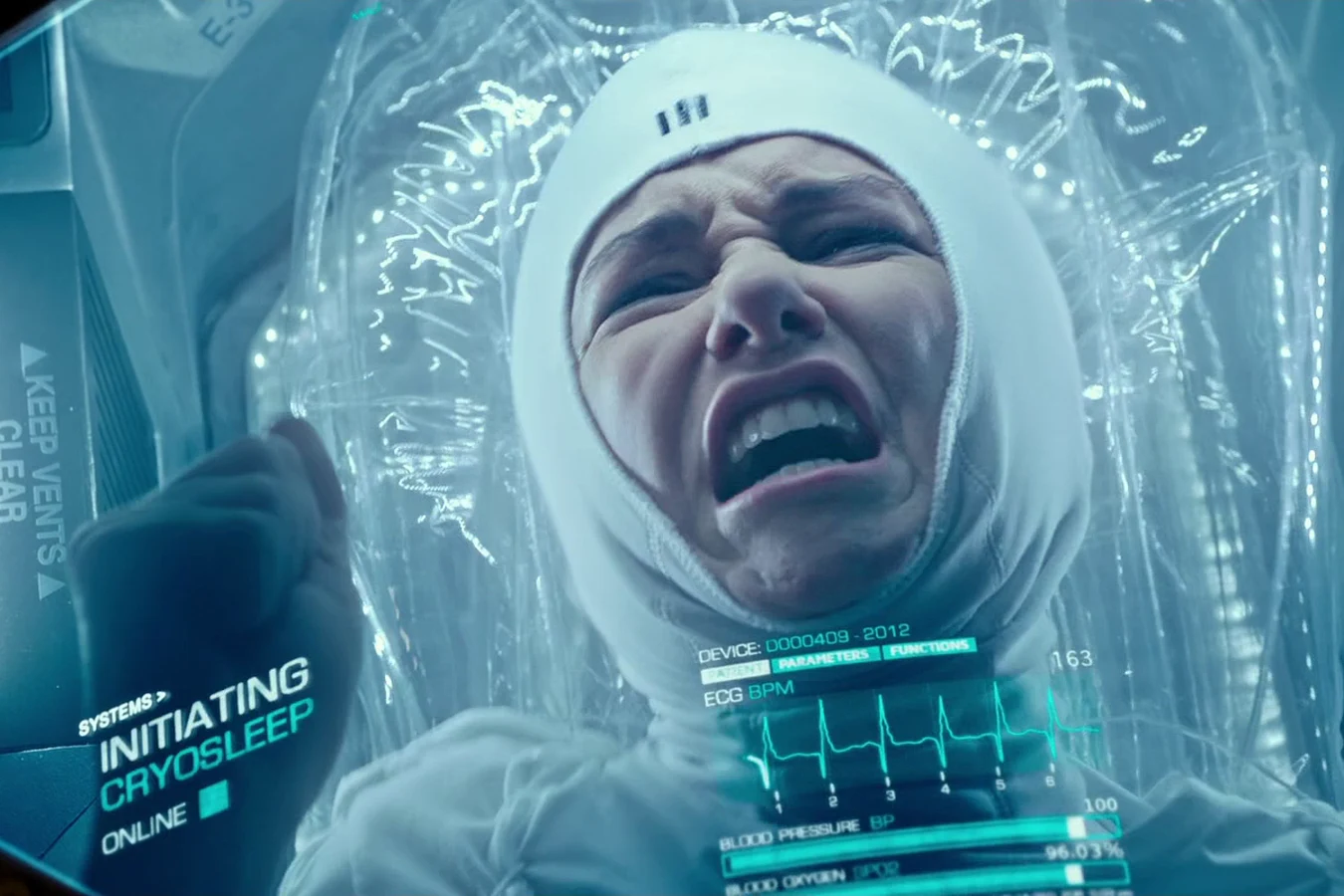 Daniels screaming as the hypersleep lid closes, the display reading initiating cryosleep