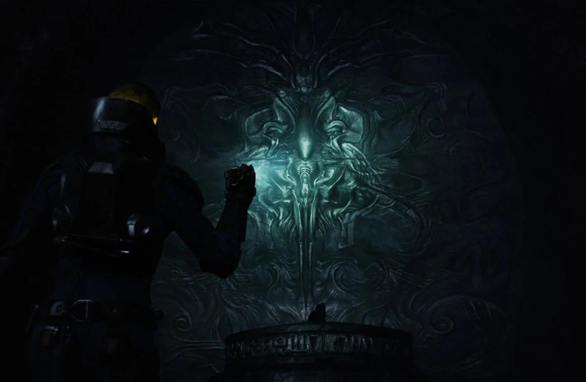 The Mural from Prometheus that looks like a Xenomorph and a Deacon
