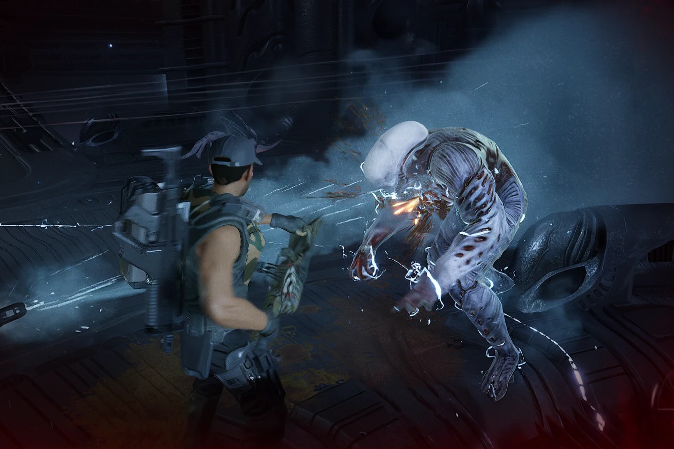 An Engineer hybrid attacking a Colonial Marine inside the Engineer ship in Aliens: Fireteam Elite 2
