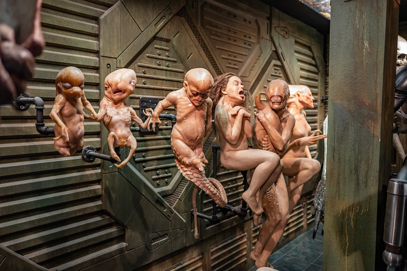 Practical failed Ripley clone sculptures from Alien: Resurrection