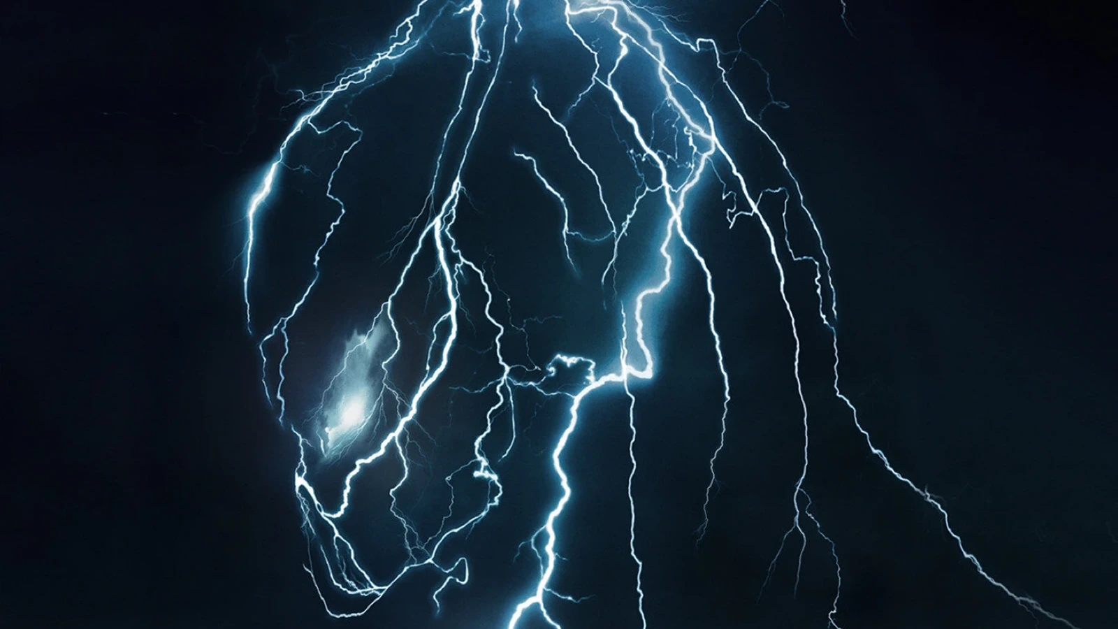 A cloaked Yautja in heavy rain with lightning behind the mesh