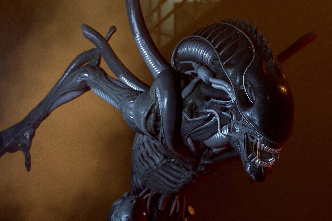 A Xenomorph lunging forward with jaws bared against amber light in Alien: Rogue Incursion