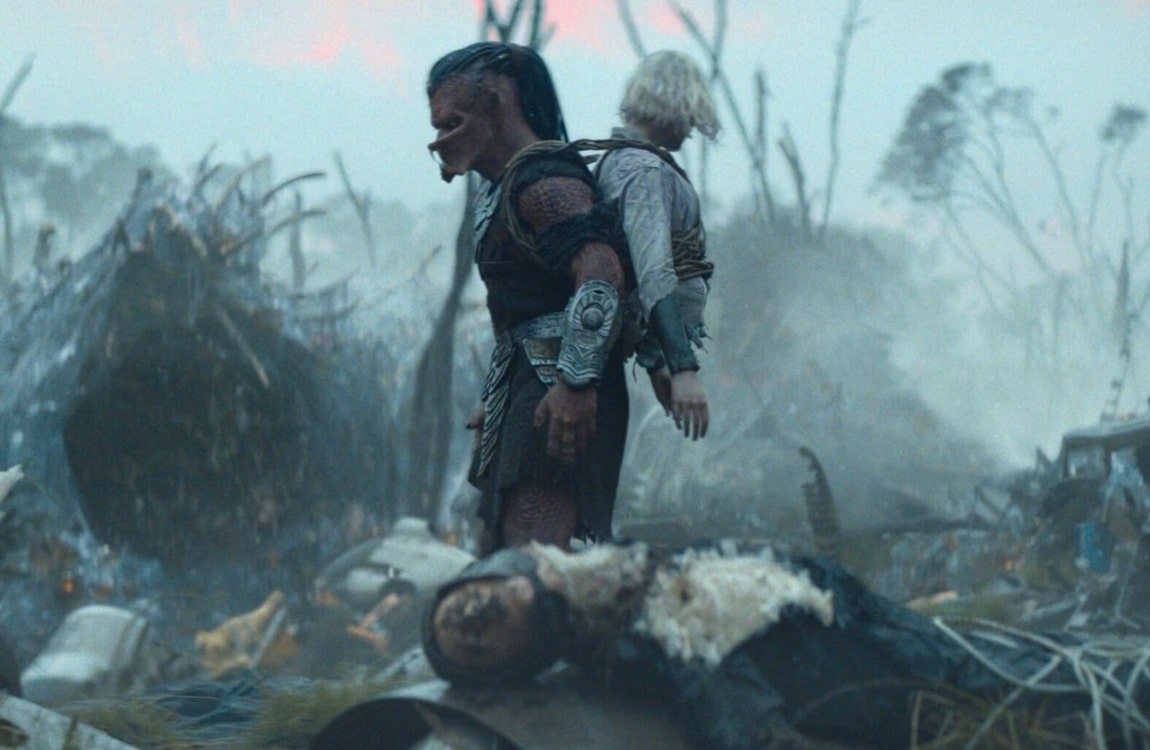 Harrigan is given the flintlock pistol by Greyback Predator