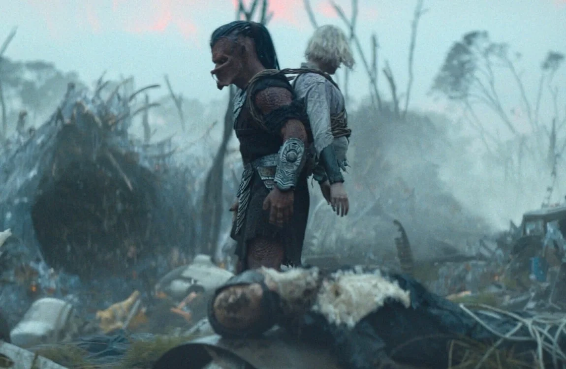 Dek and Thia from Predator: Badlands