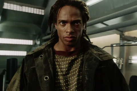Christie in the Auriga gym in Alien: Resurrection