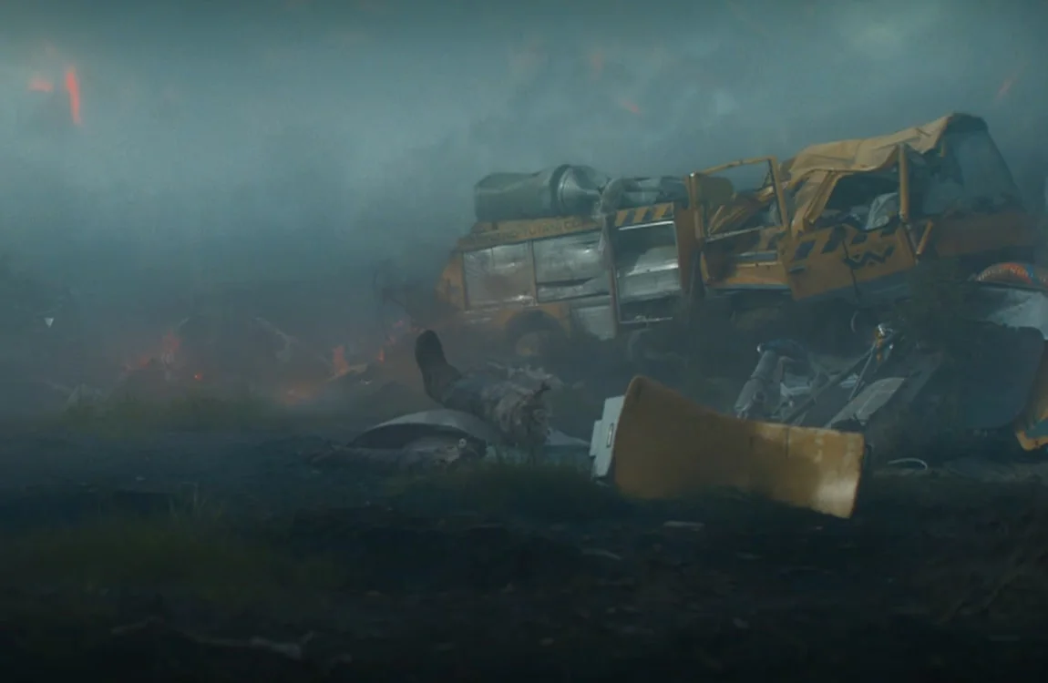 A Weyland-Yutani vehicle on Genna