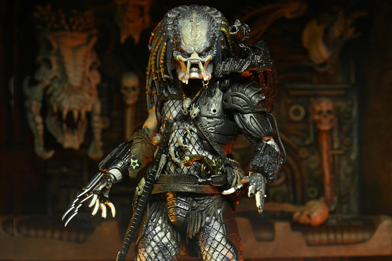 NECA Ultimate Golden Angel Predator action figure