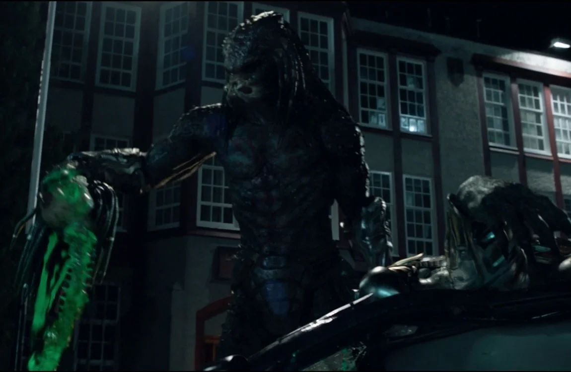 The Fugitive Predator gets beheaded by the Assassin Predator in The Predator