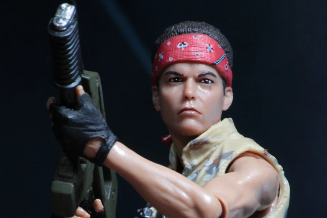 NECA 7-inch Jenette Vasquez action figure with pulse rifle and red bandana