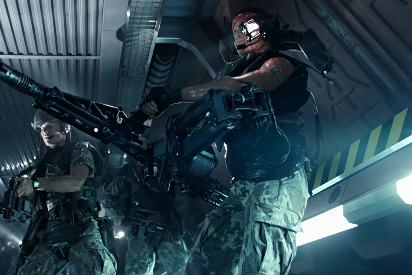 Vasquez in the M56 smartgun harness with IR eyepiece and boom-mic headset
