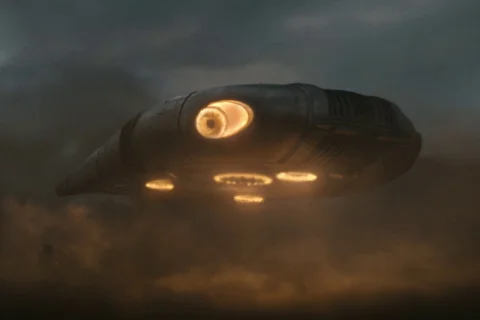 Dek leaving Yautja Prime on Kwei's ship