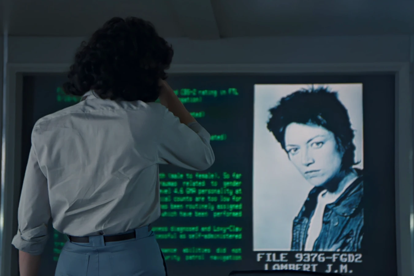 Ripley looks at Lambert's file on the Gateway inquiry screen in Aliens