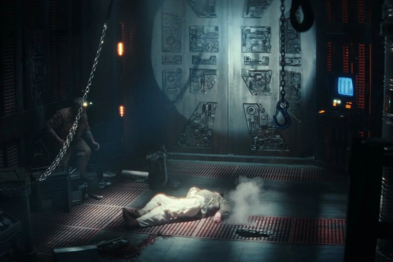 Malachite collapsed in a Maginot engine bay after vomiting blood in Alien: Earth