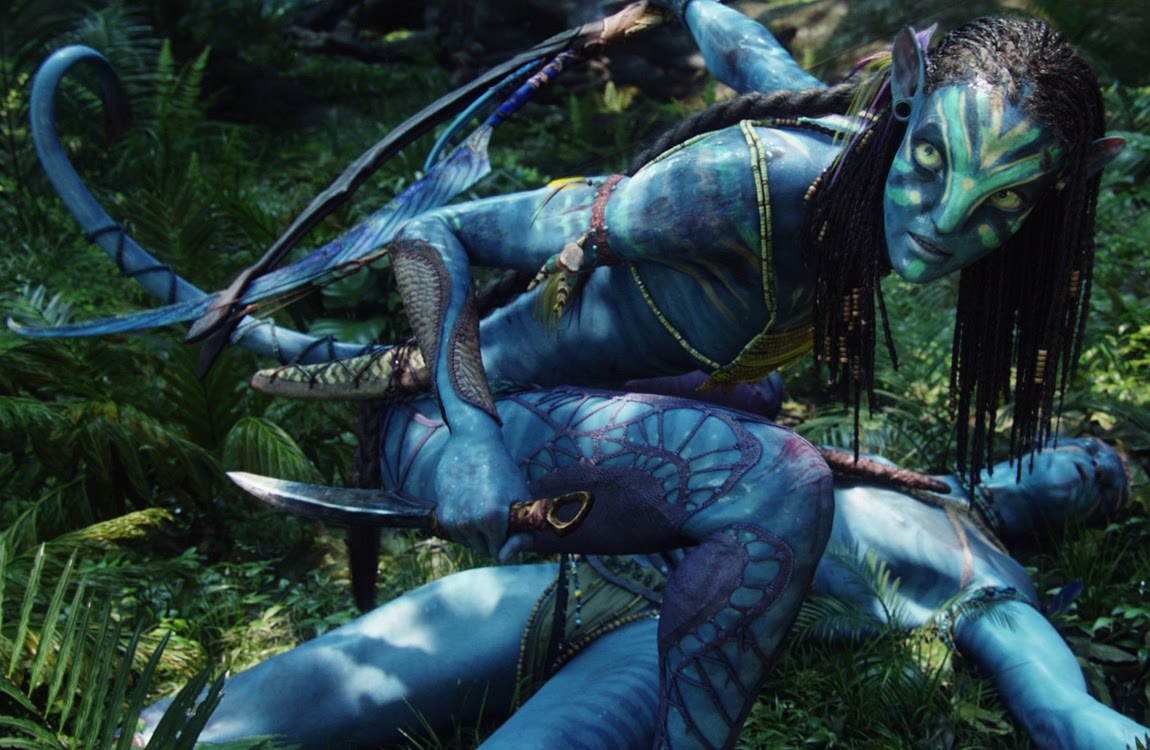 Neytiri with the Na'vi hunting knife