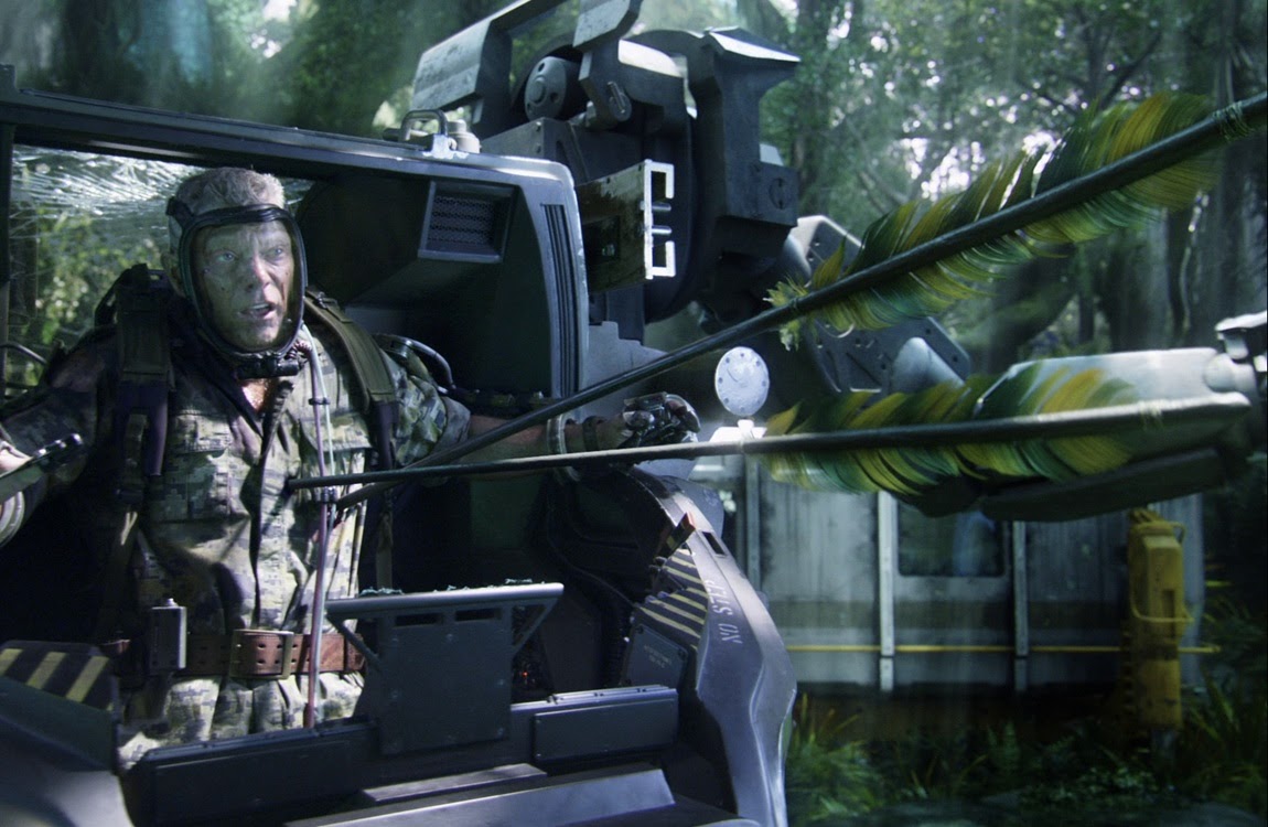 Colonel Quaritch being pierced by two poison arrows