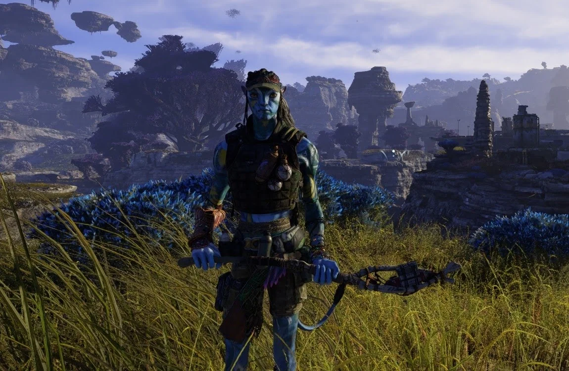 A Sarentu warrior with the Staff Sling in Avatar: Frontiers of Pandora