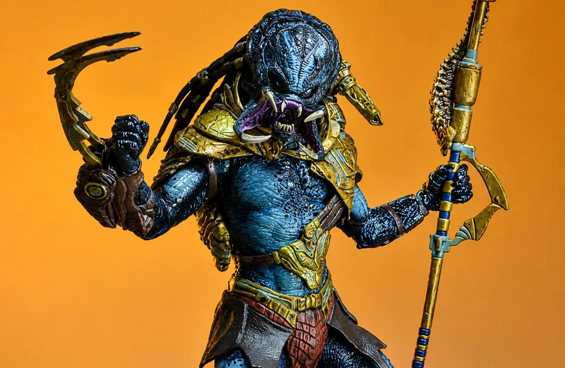 Nightstorm Predator holding his skull staff and wristblades