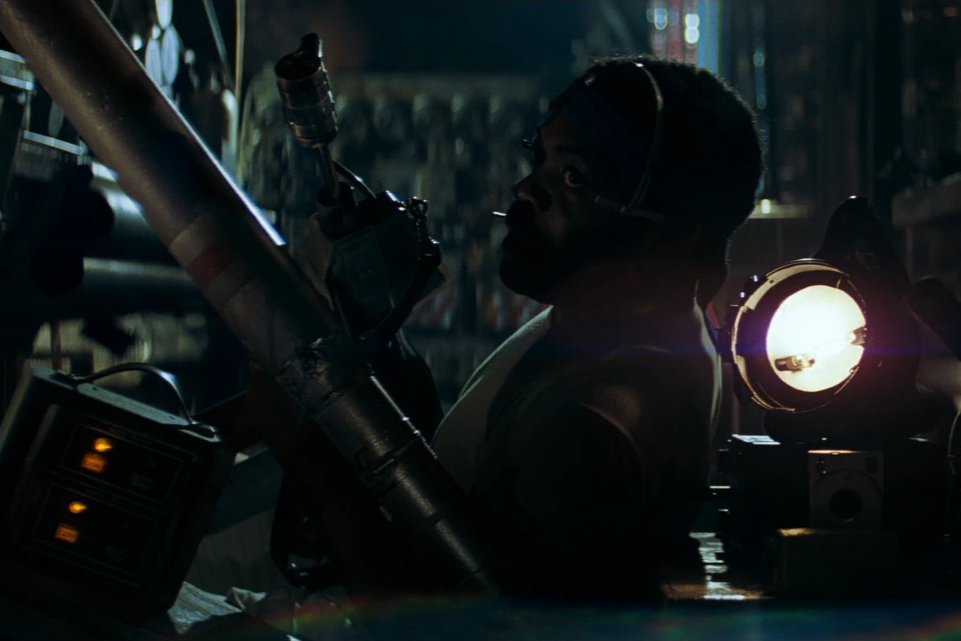 Parker holds a flamethrower on the Nostromo during the vent hunt in Alien
