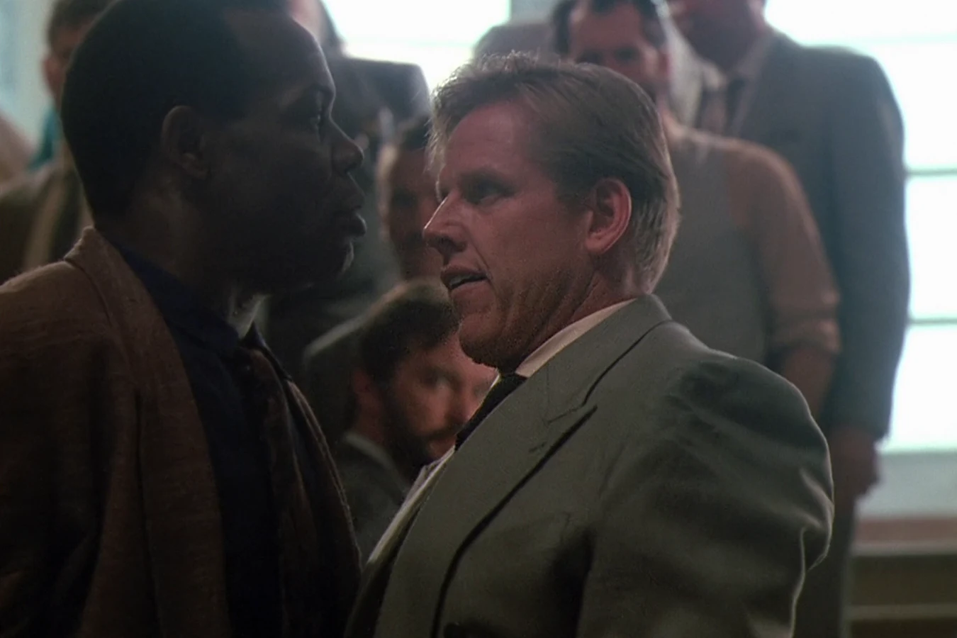 Peter Keyes faces Lieutenant Mike Harrigan in the precinct in Predator 2