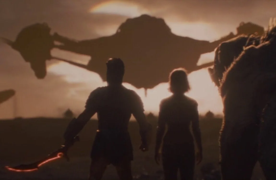 Dek mother's ship arriving at the end of Predator: Badlands