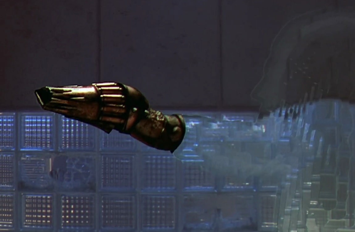 The City Hunter Predator using the Netgun in Predator 2