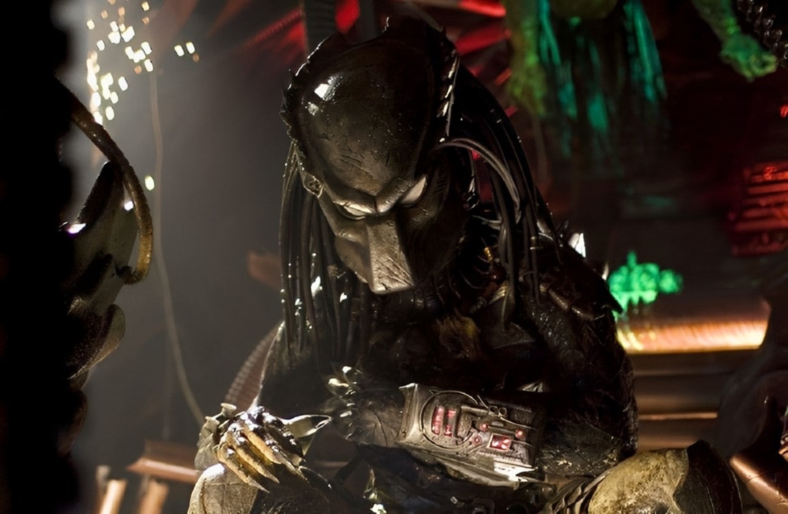 An Elite Predator from Aliens vs. Predator: Requiem