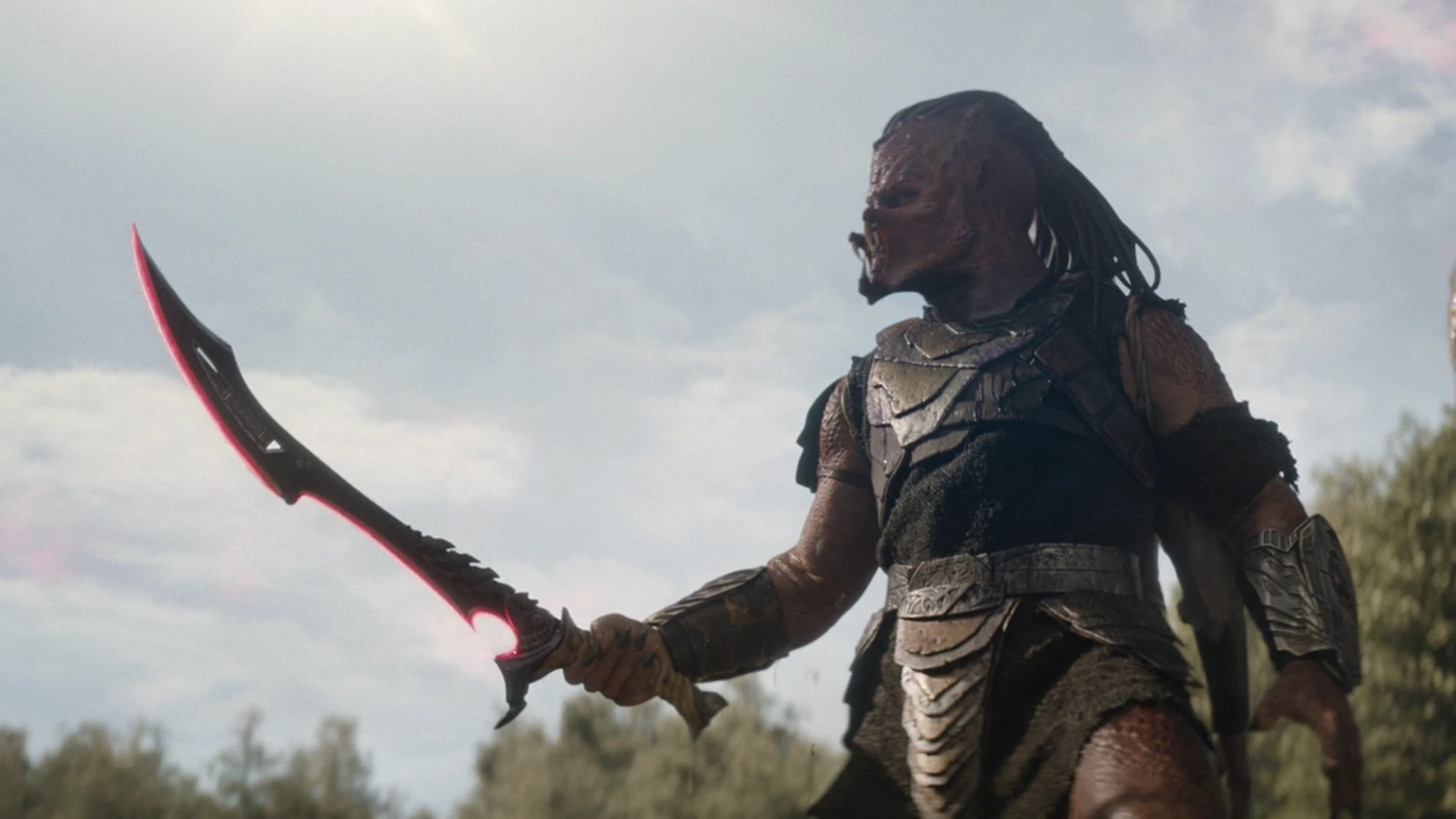 Dek Predator holding a sword from Predator: Badlands