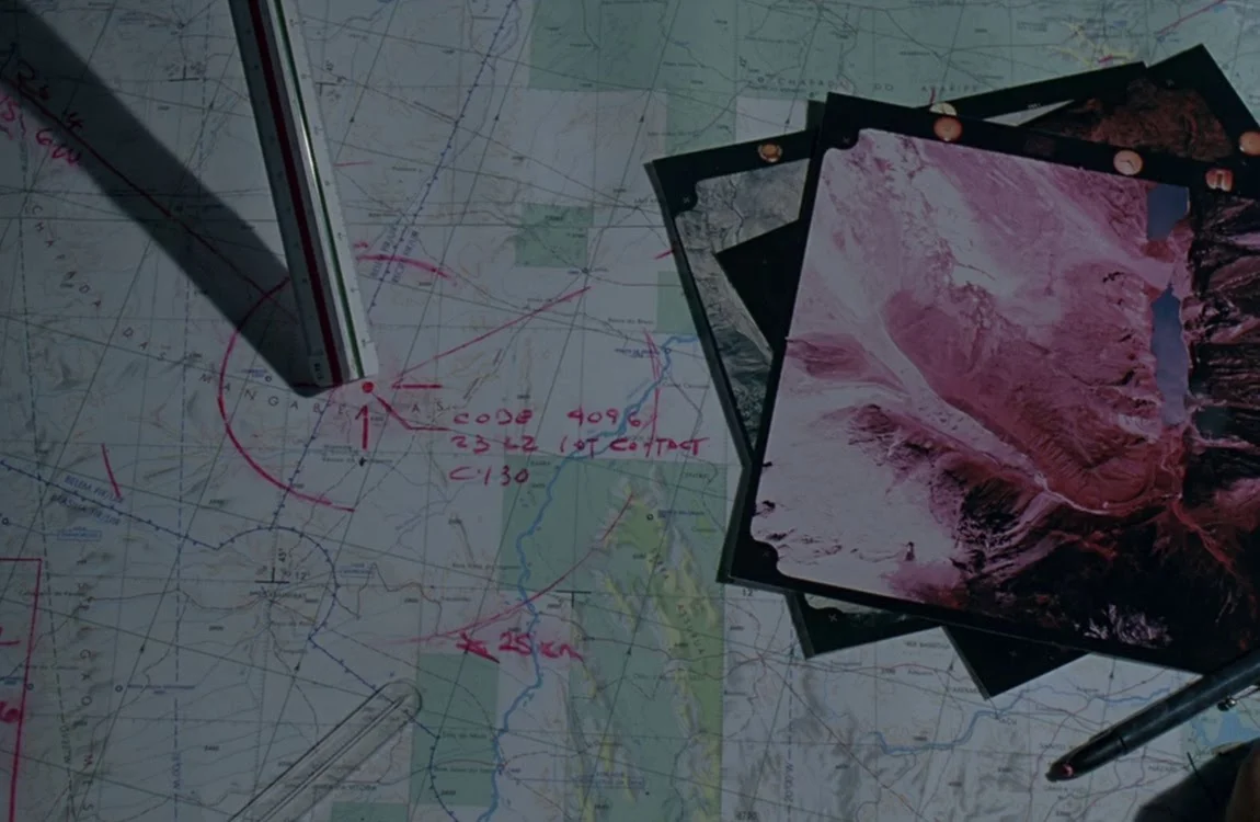 Military map of Val Verde with a marked contact point and search radius in Predator 1987