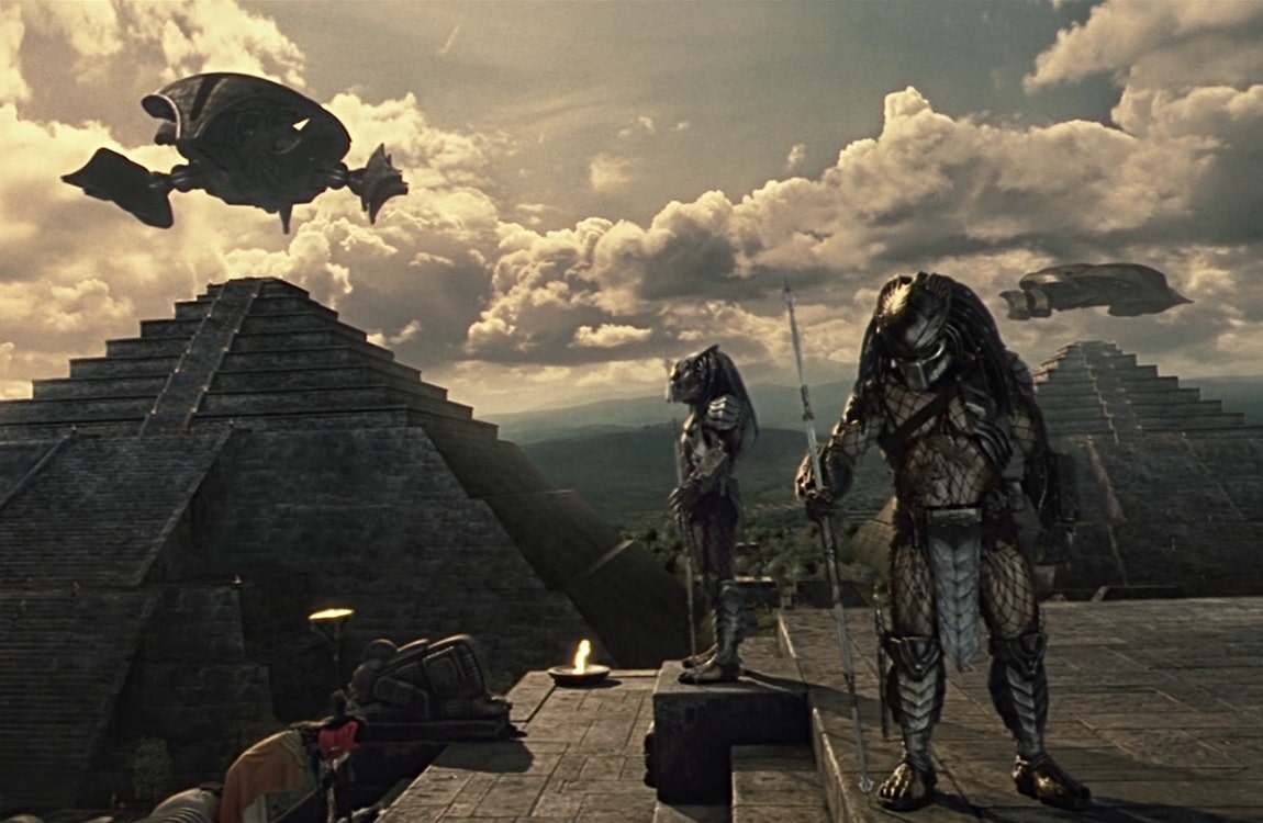Predators ruling over ancient Aztecs in Alien vs. Predator 2004