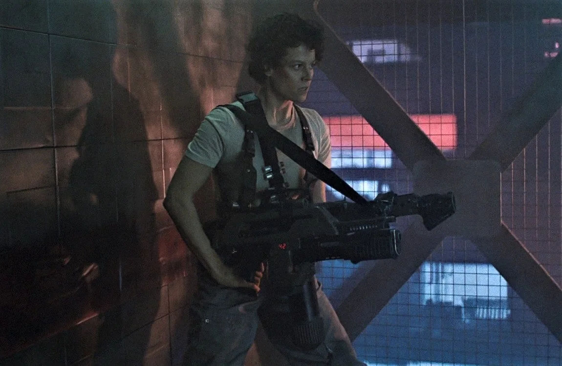 Ripley's Pulse Rifle with an M240 flamethrower attached