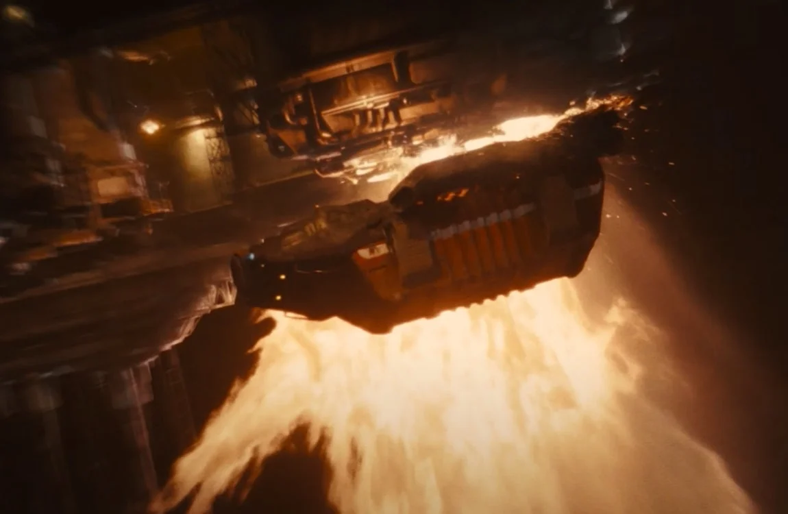 A part of Renaissance Station explodes next to the Corbelan IV