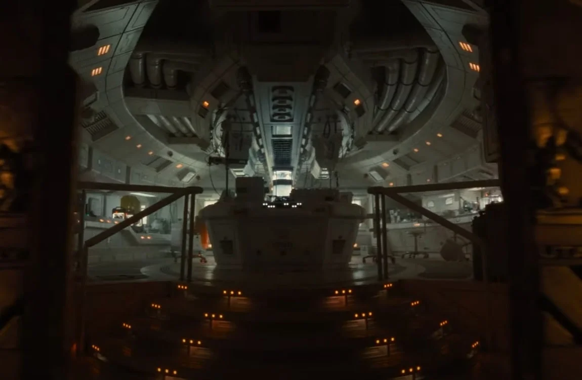 Weyland-Yutani experiments inside the Romulus lab