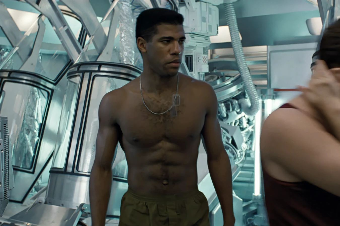Ricco Frost waking from hypersleep aboard the Sulaco in Aliens