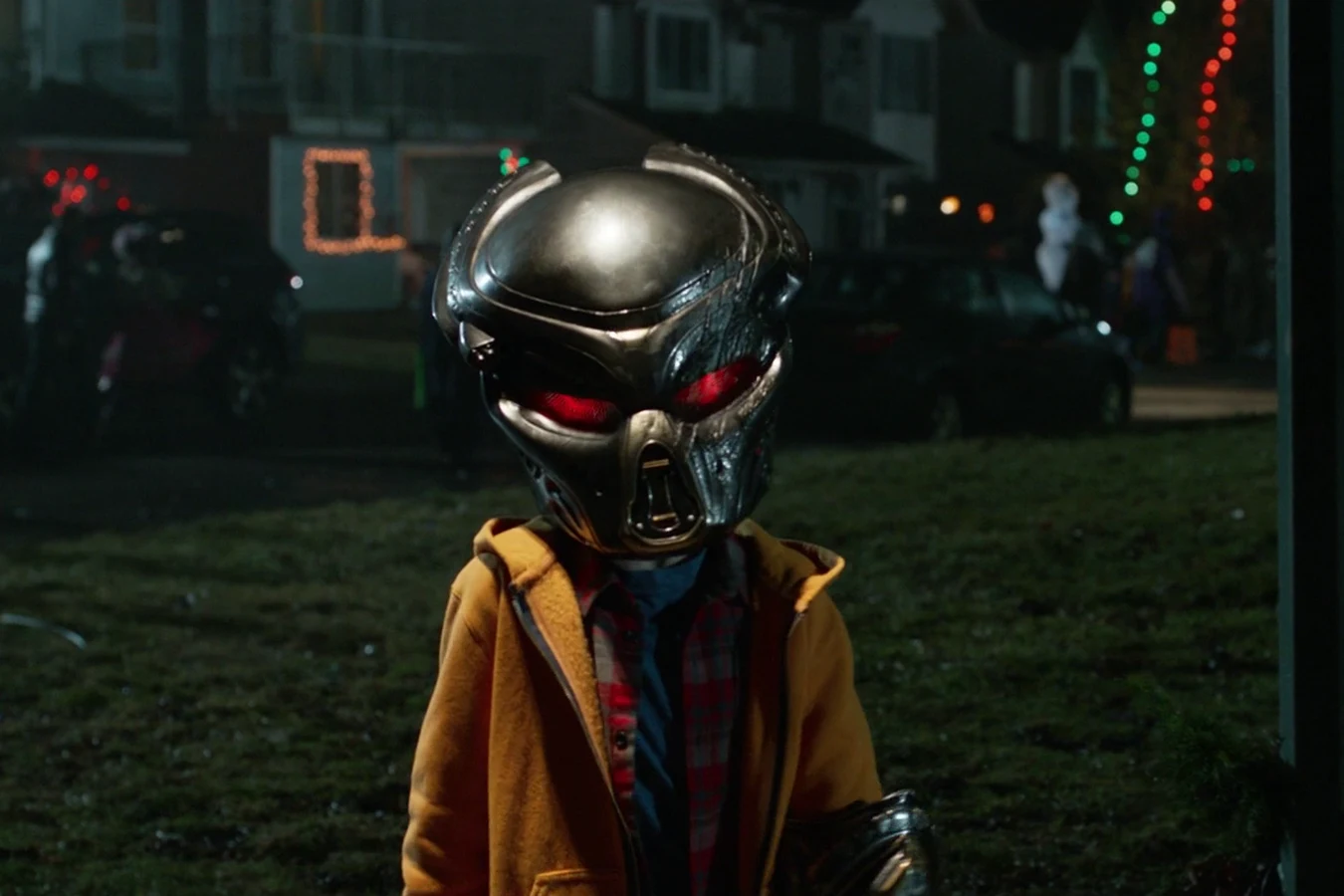 Rory McKenna wearing the Fugitive Predator helmet while trick-or-treating on Halloween