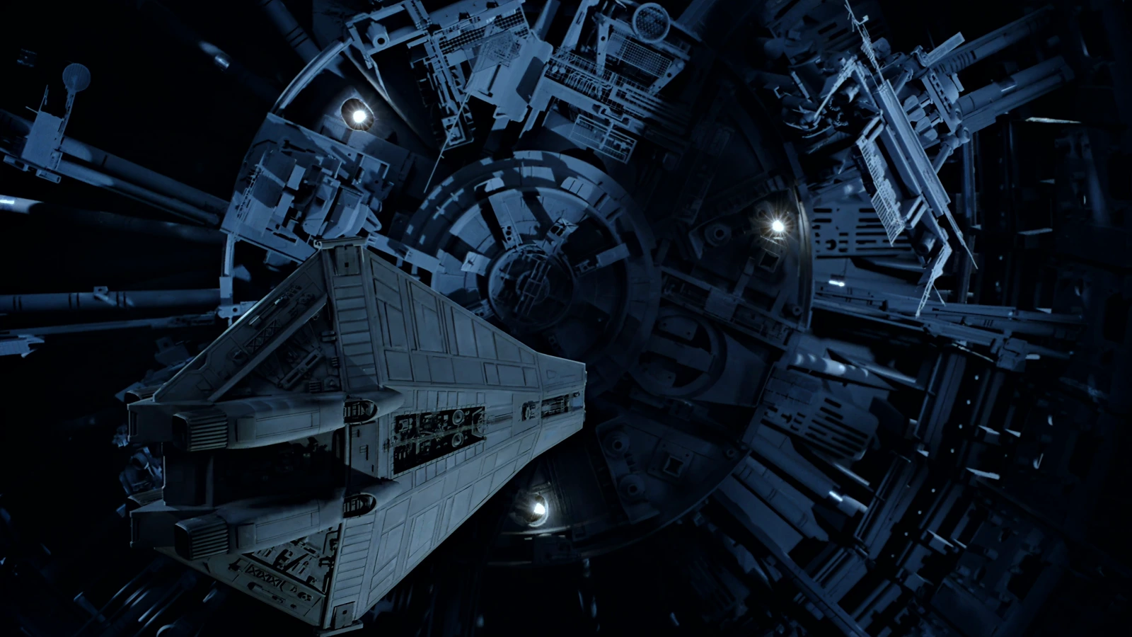 The Narcissus approaching a deep space salvage ship in Aliens