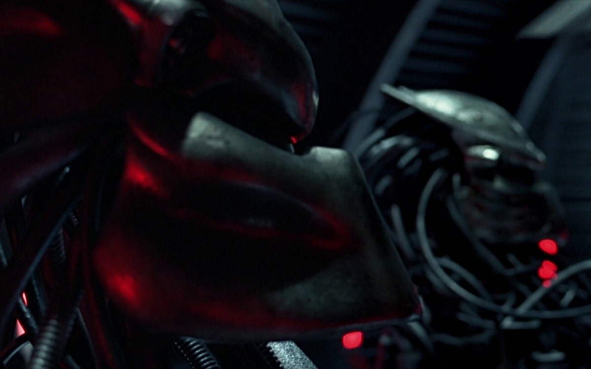 Scar Predator's Bio-Mask on display in the Predator Mothership'