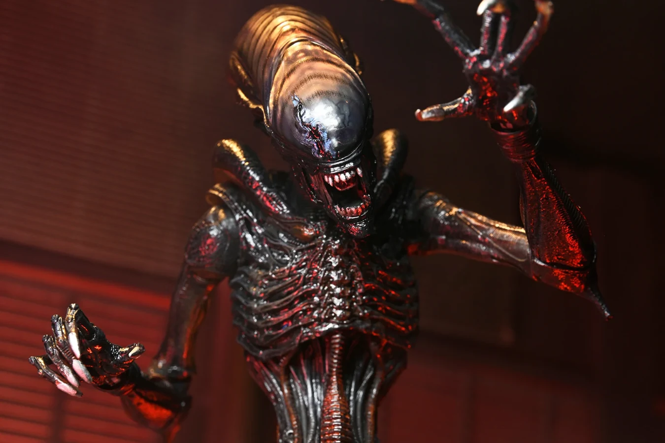 NECA Scorched Xenomorph action figure from Alien: Romulus